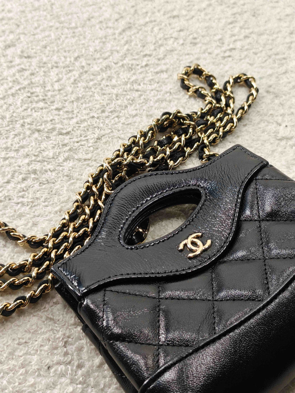 Chanel 31 Bag Super Mini Black Shiny Calfskin Gold‑Tone Hardware Pre‑Owned Top Handle Chain Crossbody