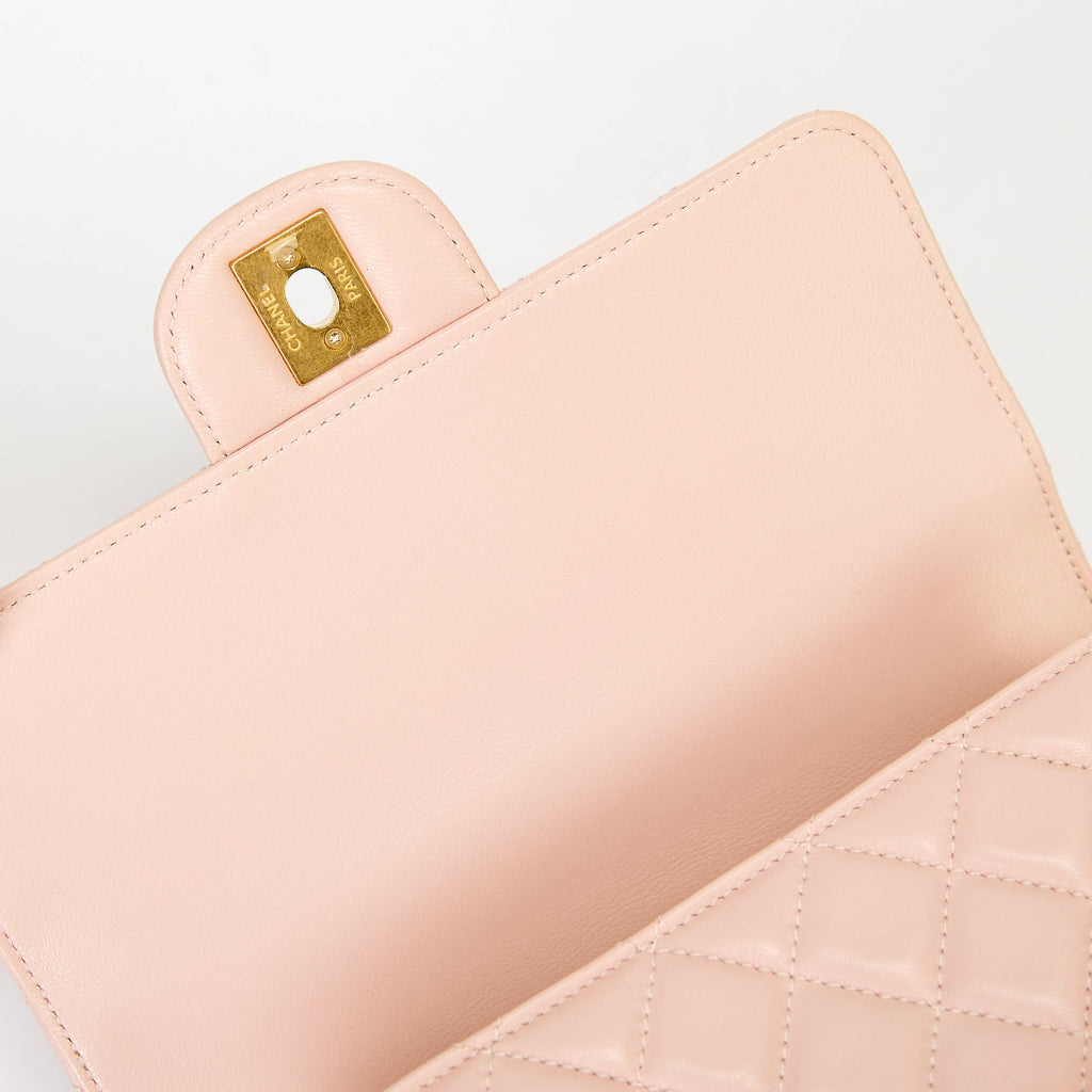 Chanel Quilted Flap Bag Light Pink Lambskin Chain‑Woven Top Handle Gold Hardware