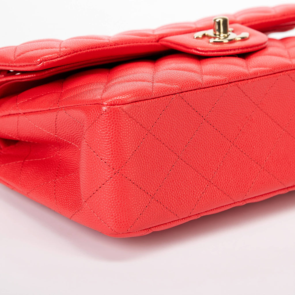 Chanel Classic Flap Bag Bright Red Caviar Leather Gold‑Tone Hardware