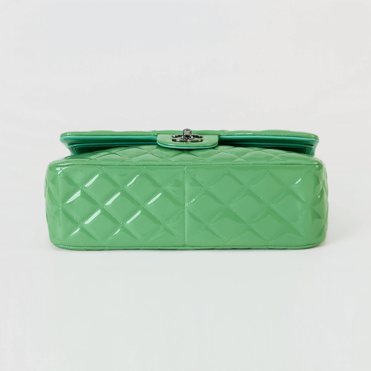 Chanel Classic Flap Jumbo Bright Green Patent
Leather Silver Hardware Double Flap